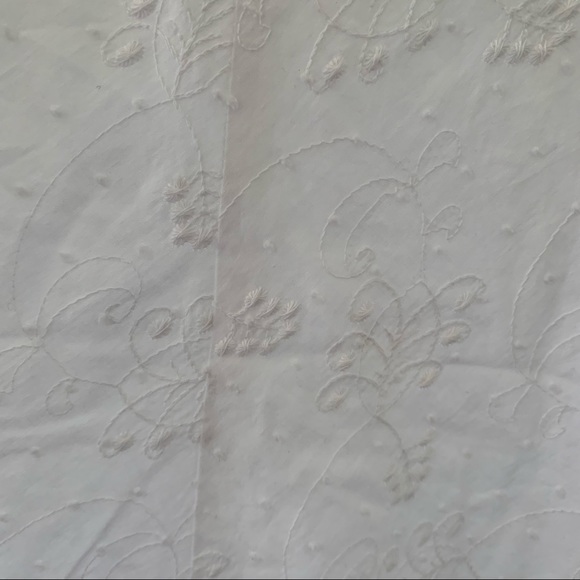 New Beautiful white dress - Picture 5 of 7